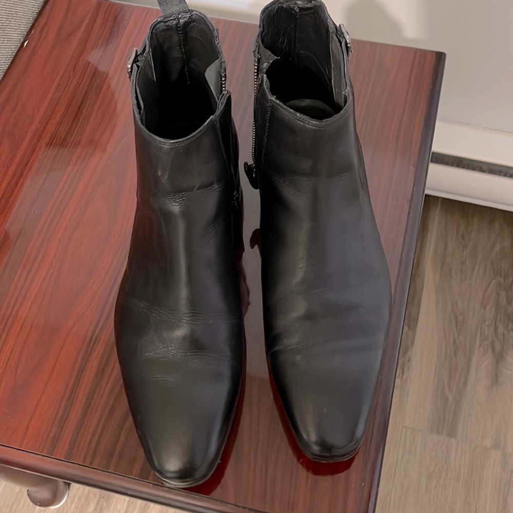 Black Italian boots, Real leather up and sole , size 44